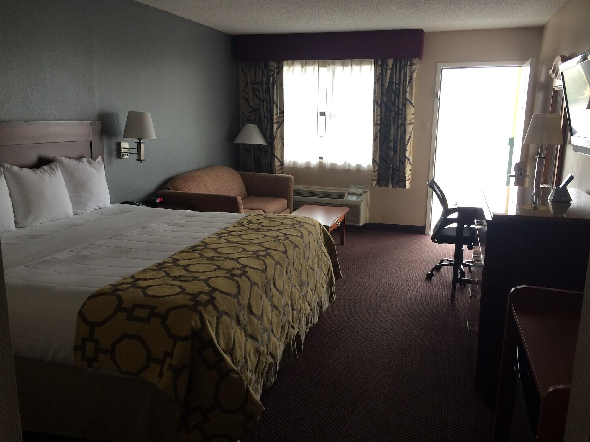 Baymont By Wyndham Terrell Hotel Bagian luar foto